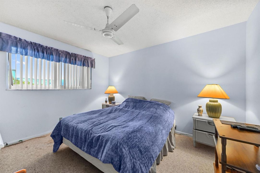 20 Bedroom 01