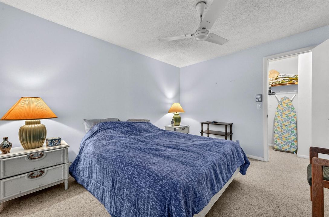 21 Bedroom 02