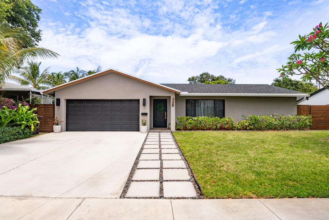 © Clark-335 Franklin Dr-043