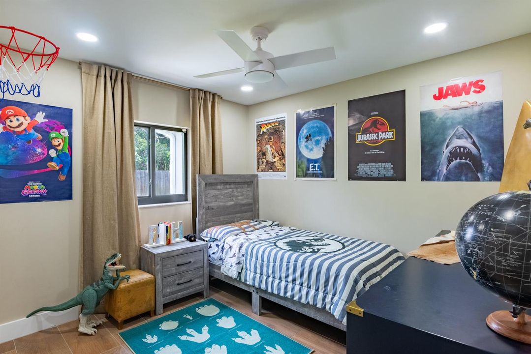 © Clark-335 Franklin Dr-019