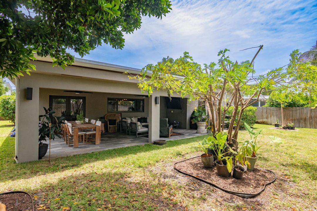 © Clark-335 Franklin Dr-038