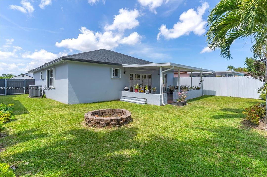 For Sale: $629,900 (3 beds, 2 baths, 1534 Square Feet)