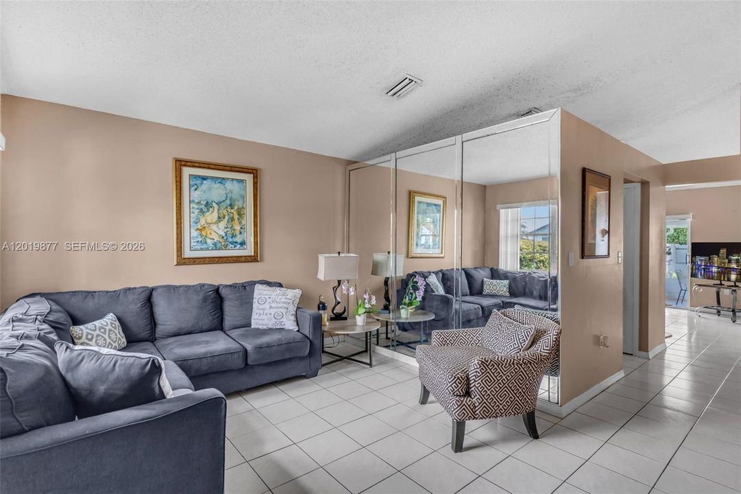 For Sale: $629,900 (3 beds, 2 baths, 1534 Square Feet)