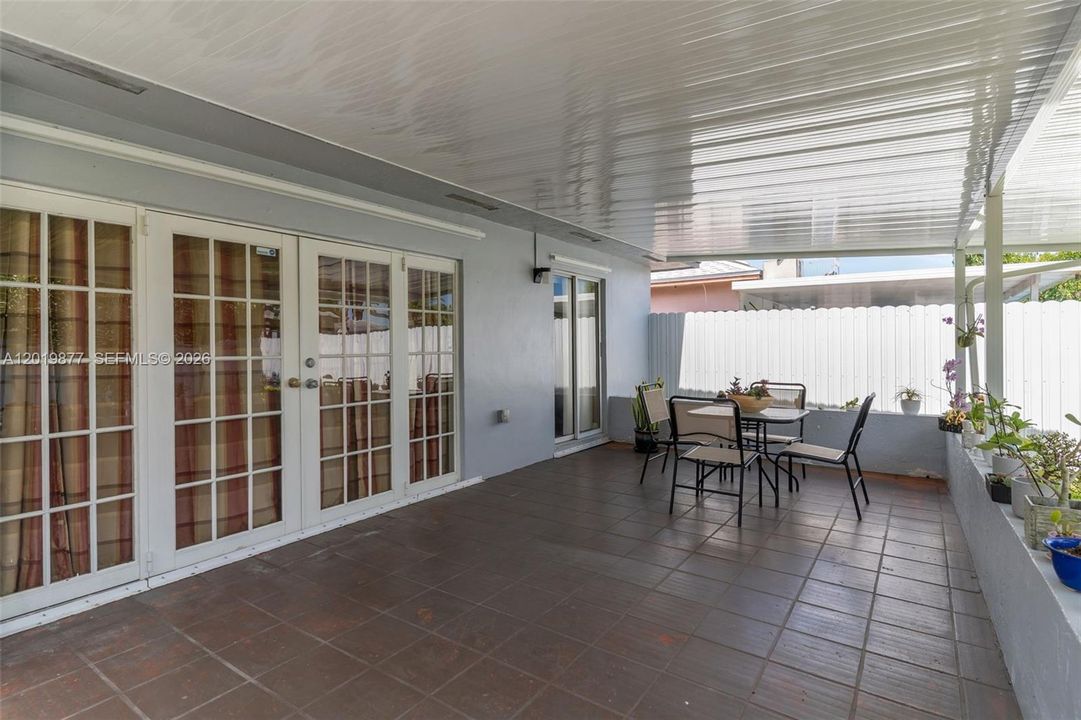 For Sale: $629,900 (3 beds, 2 baths, 1534 Square Feet)