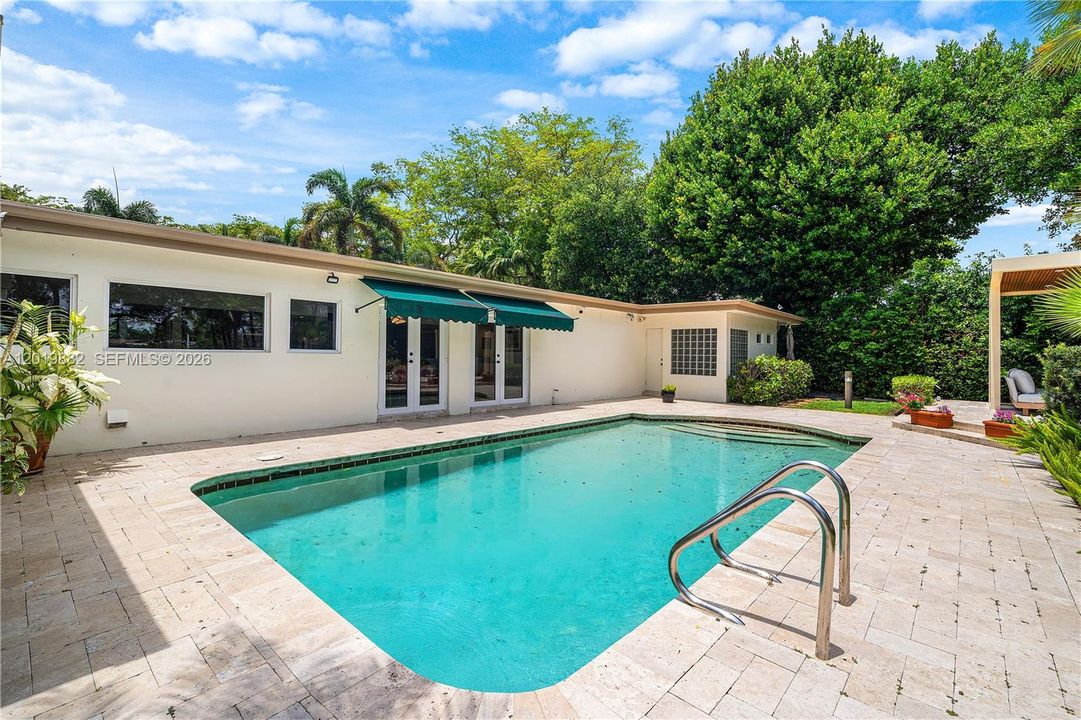 For Sale: $2,600,000 (4 beds, 2 baths, 3583 Square Feet)