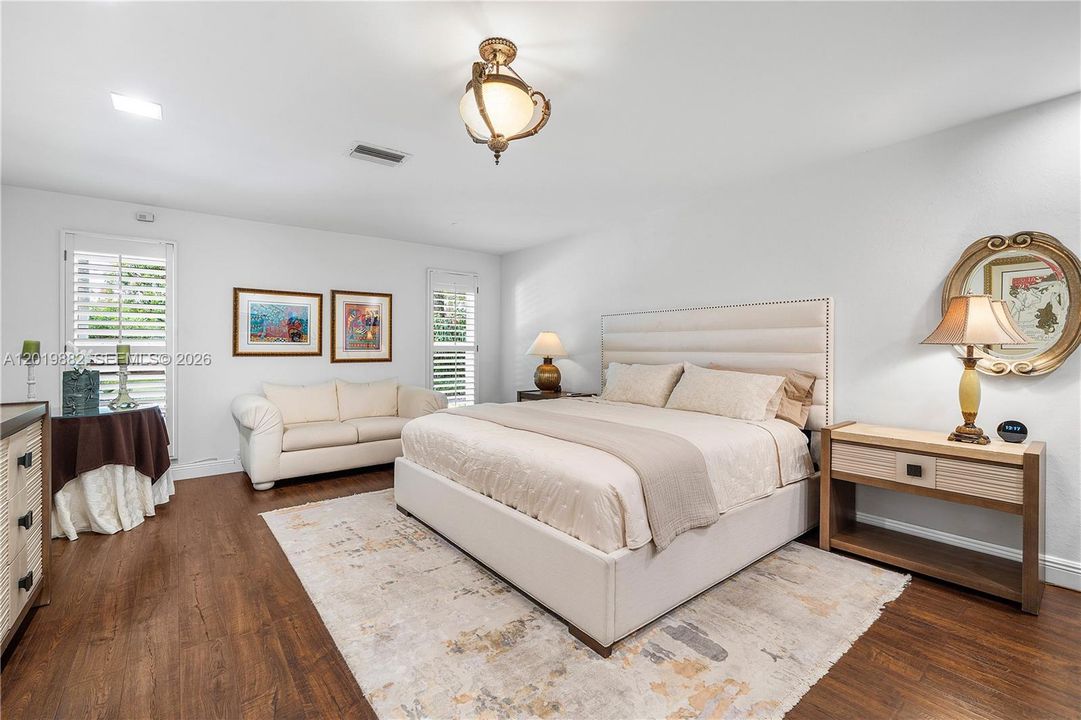 For Sale: $2,600,000 (4 beds, 2 baths, 3583 Square Feet)