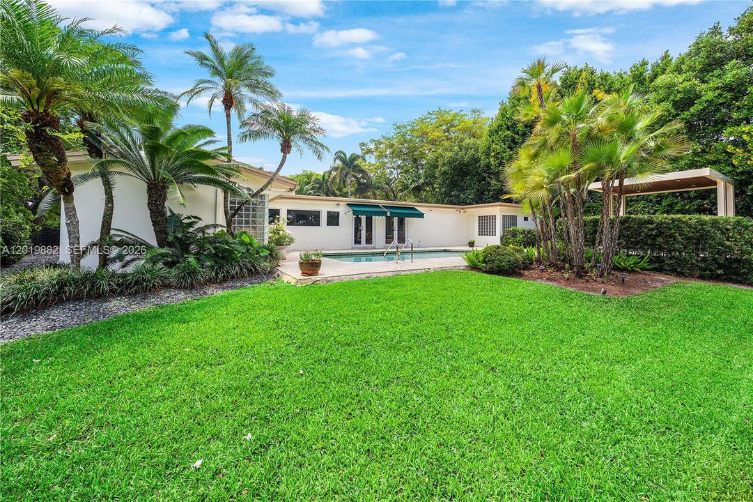 For Sale: $2,600,000 (4 beds, 2 baths, 3583 Square Feet)