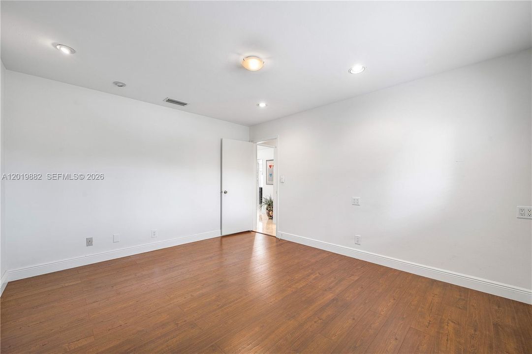 For Sale: $2,600,000 (4 beds, 2 baths, 3583 Square Feet)