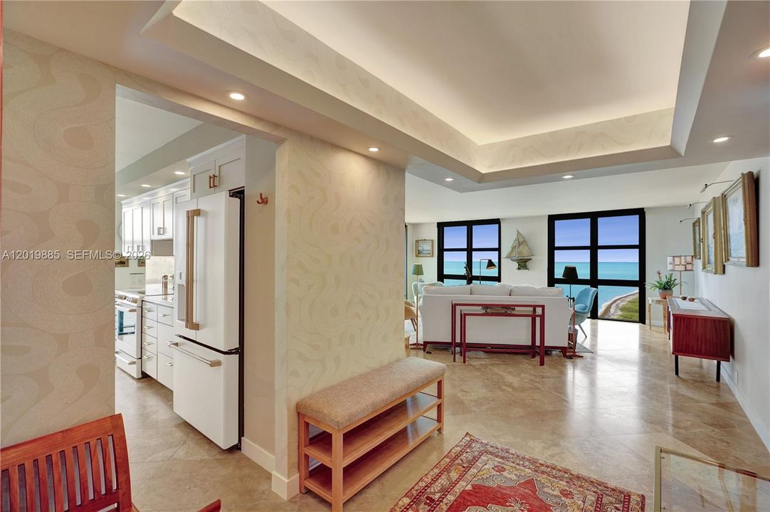 For Sale: $2,895,000 (2 beds, 2 baths, 1782 Square Feet)