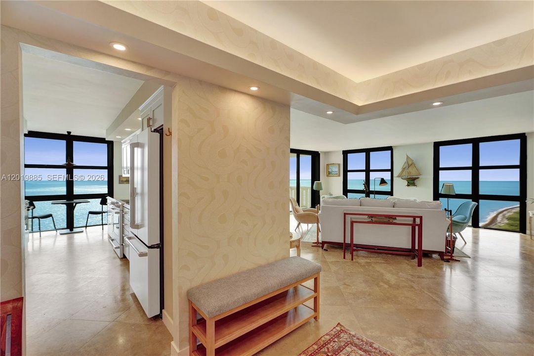 For Sale: $2,895,000 (2 beds, 2 baths, 1782 Square Feet)