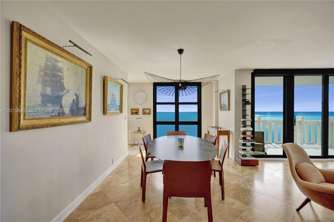 For Sale: $2,895,000 (2 beds, 2 baths, 1782 Square Feet)
