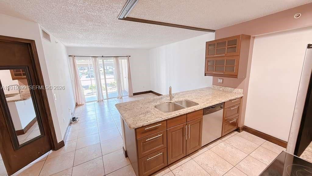 En Venta: $225,000 (2 camas, 1 baños, 838 Pies cuadrados)