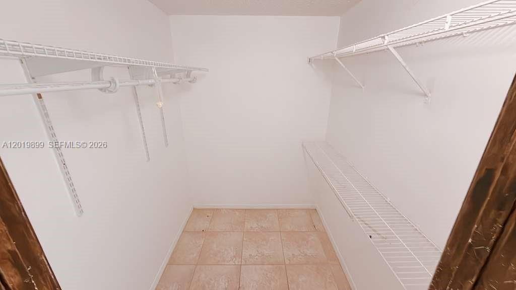 En Venta: $225,000 (2 camas, 1 baños, 838 Pies cuadrados)