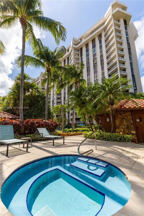 For Sale: $399,995 (2 beds, 2 baths, 1538 Square Feet)
