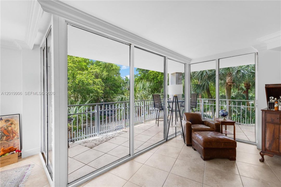 For Sale: $399,995 (2 beds, 2 baths, 1538 Square Feet)