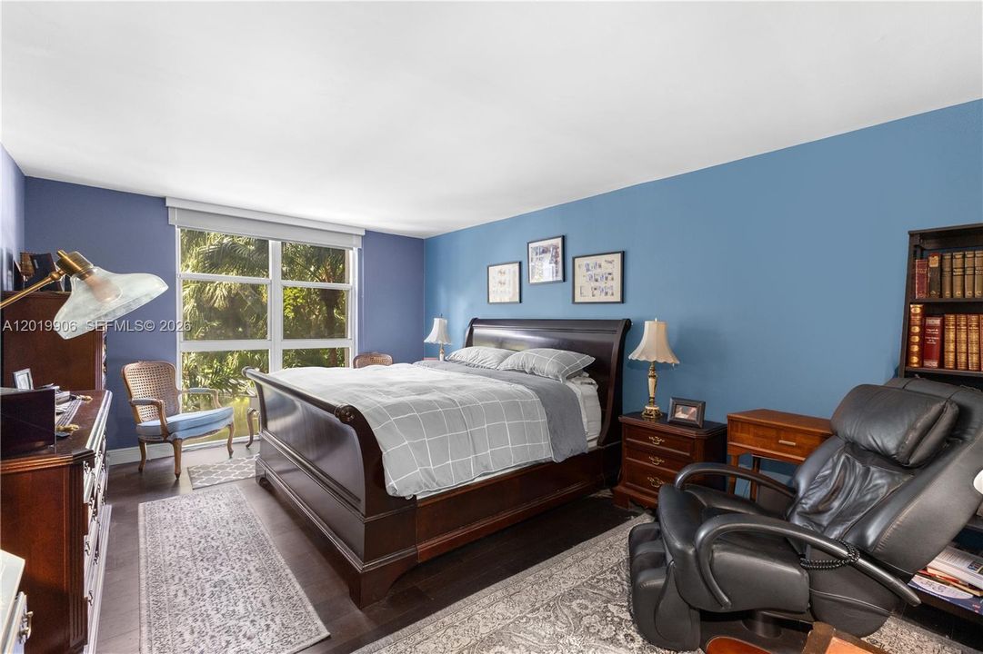 For Sale: $399,995 (2 beds, 2 baths, 1538 Square Feet)