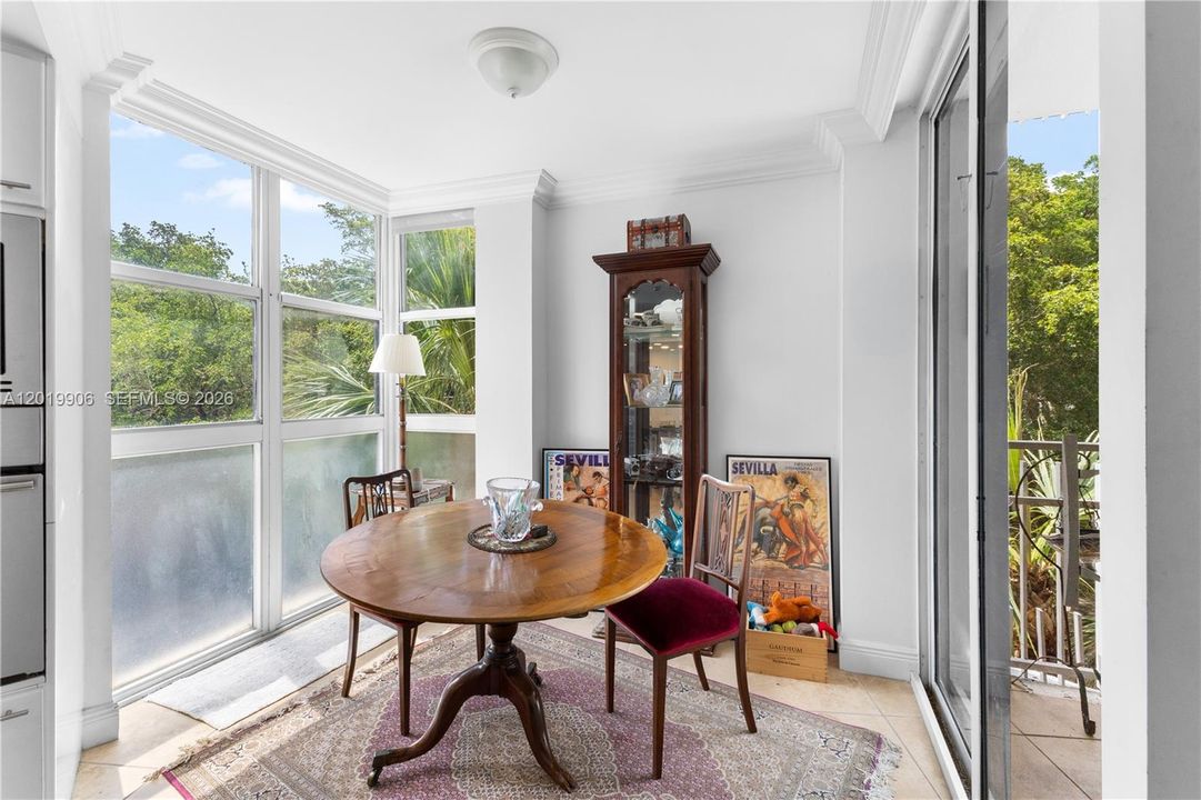 For Sale: $399,995 (2 beds, 2 baths, 1538 Square Feet)