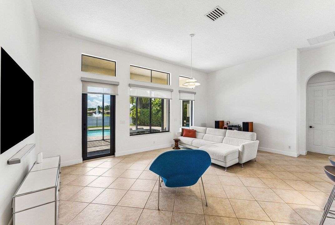 006-3592CollonadeDrive-Wellington-FL-334