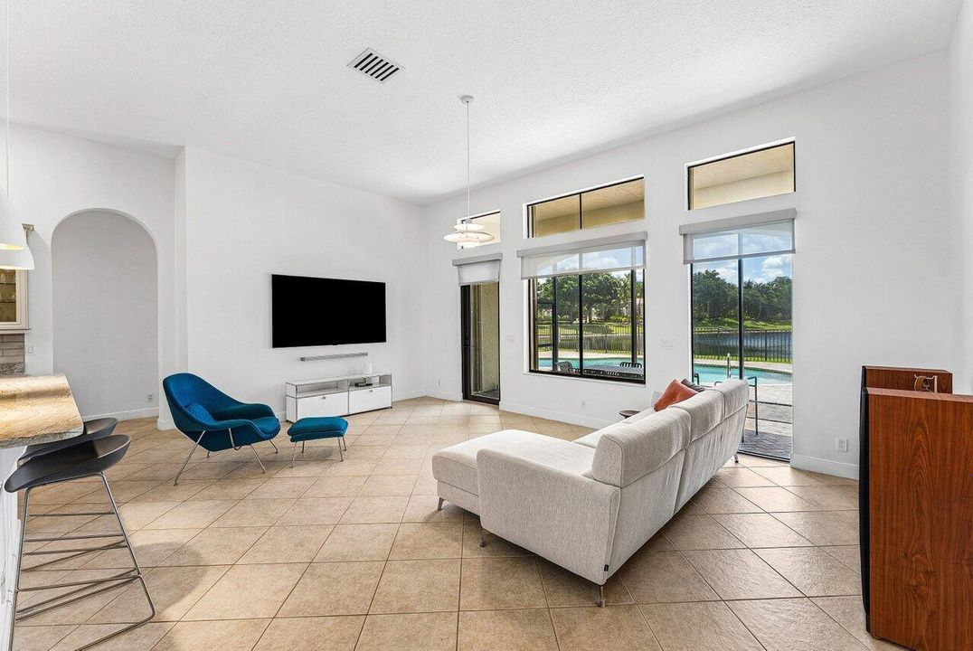 008-3592CollonadeDrive-Wellington-FL-334