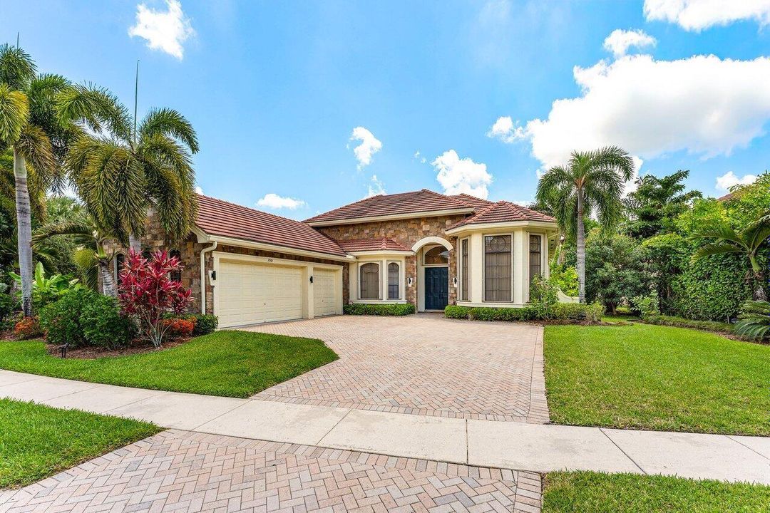 003-3592CollonadeDrive-Wellington-FL-334