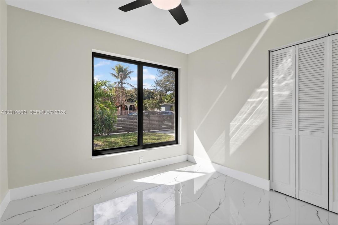 En Venta: $849,000 (3 camas, 2 baños, 1147 Pies cuadrados)