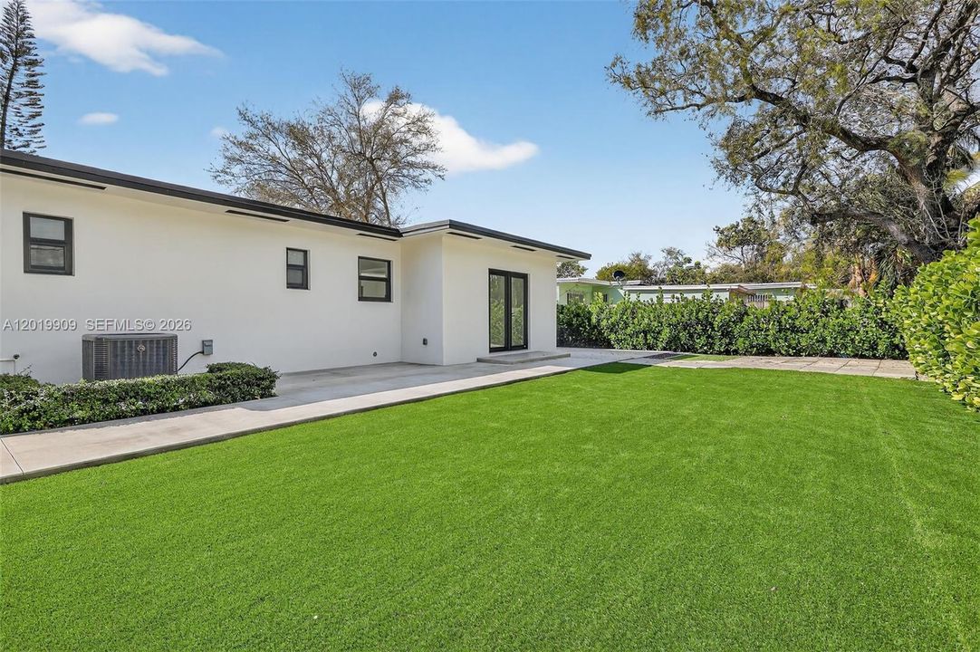 En Venta: $849,000 (3 camas, 2 baños, 1147 Pies cuadrados)