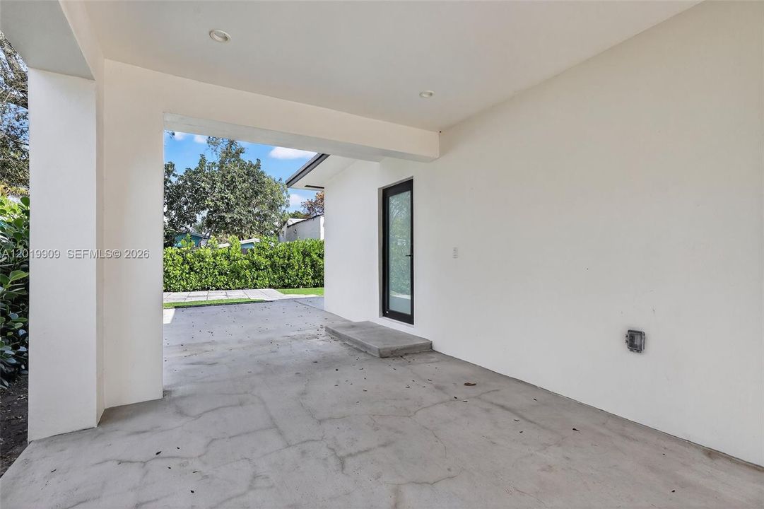 En Venta: $849,000 (3 camas, 2 baños, 1147 Pies cuadrados)