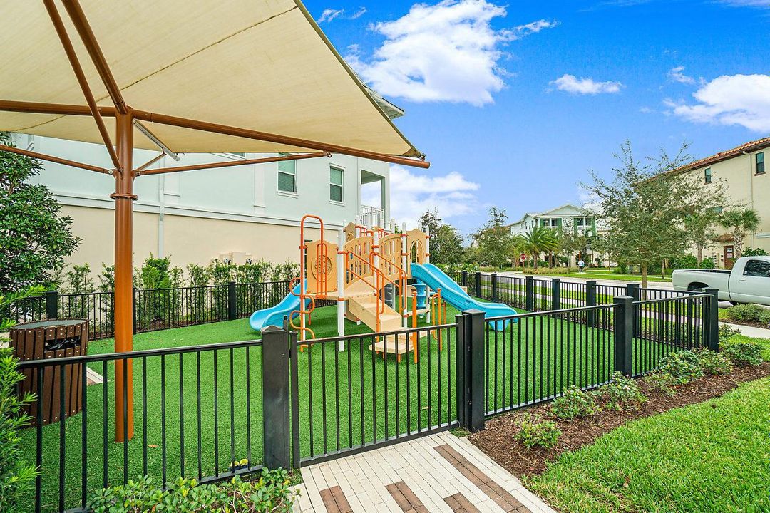 040-4122FaradayWay-PalmBeachGardens-FL-s