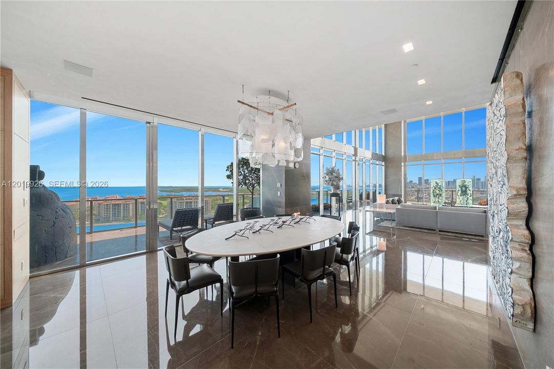For Sale: $78,000,000 (5 beds, 4 baths, 9049 Square Feet)