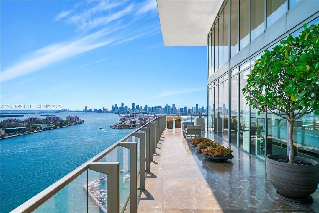 For Sale: $78,000,000 (5 beds, 4 baths, 9049 Square Feet)