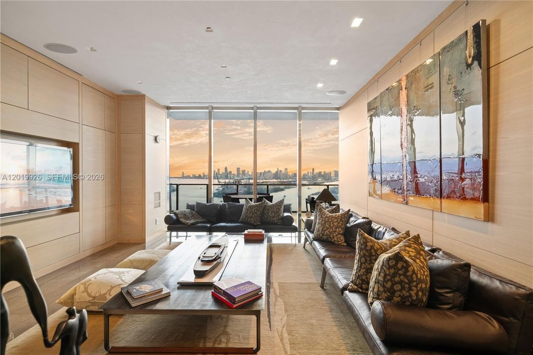 For Sale: $78,000,000 (5 beds, 4 baths, 9049 Square Feet)