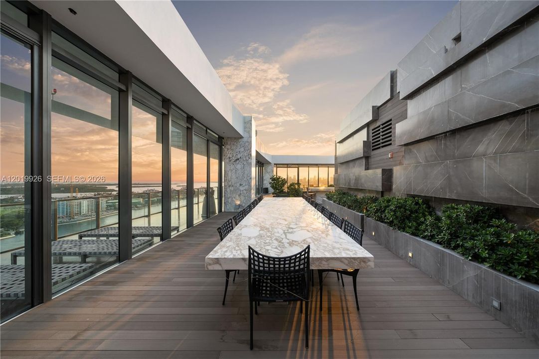 For Sale: $78,000,000 (5 beds, 4 baths, 9049 Square Feet)