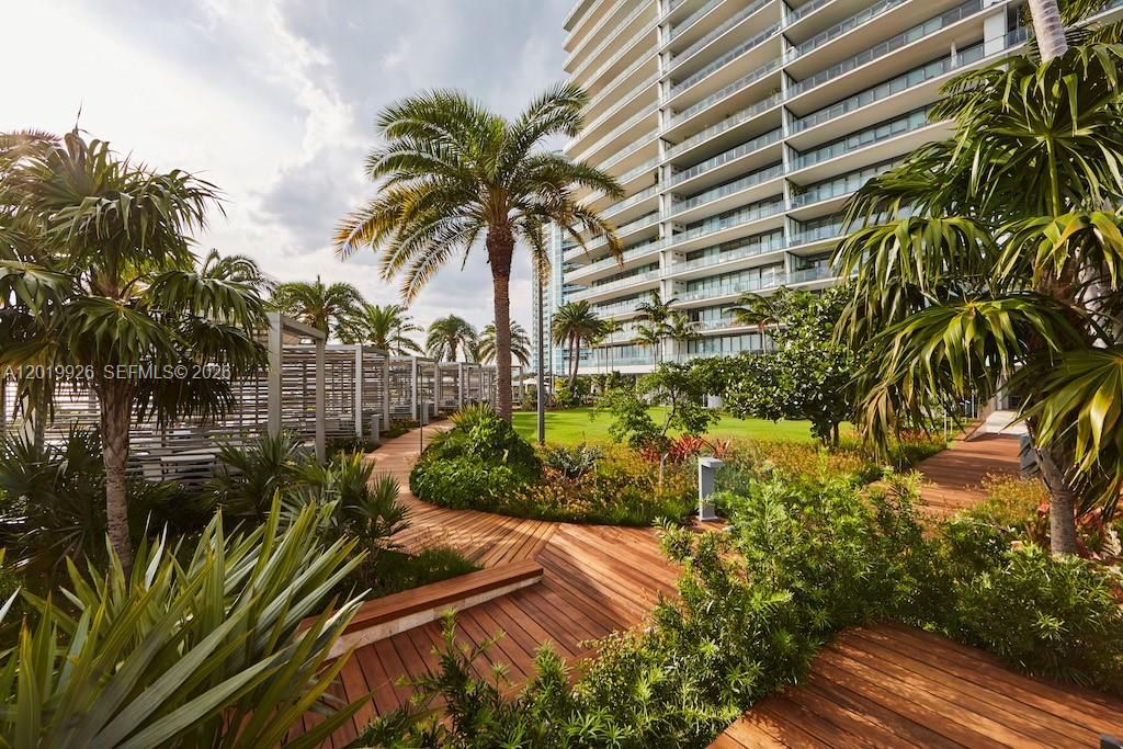 For Sale: $78,000,000 (5 beds, 4 baths, 9049 Square Feet)