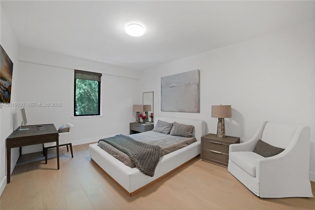В аренду: $16,000 (4 спален, 3 ванн, 4800 Квадратных фут)