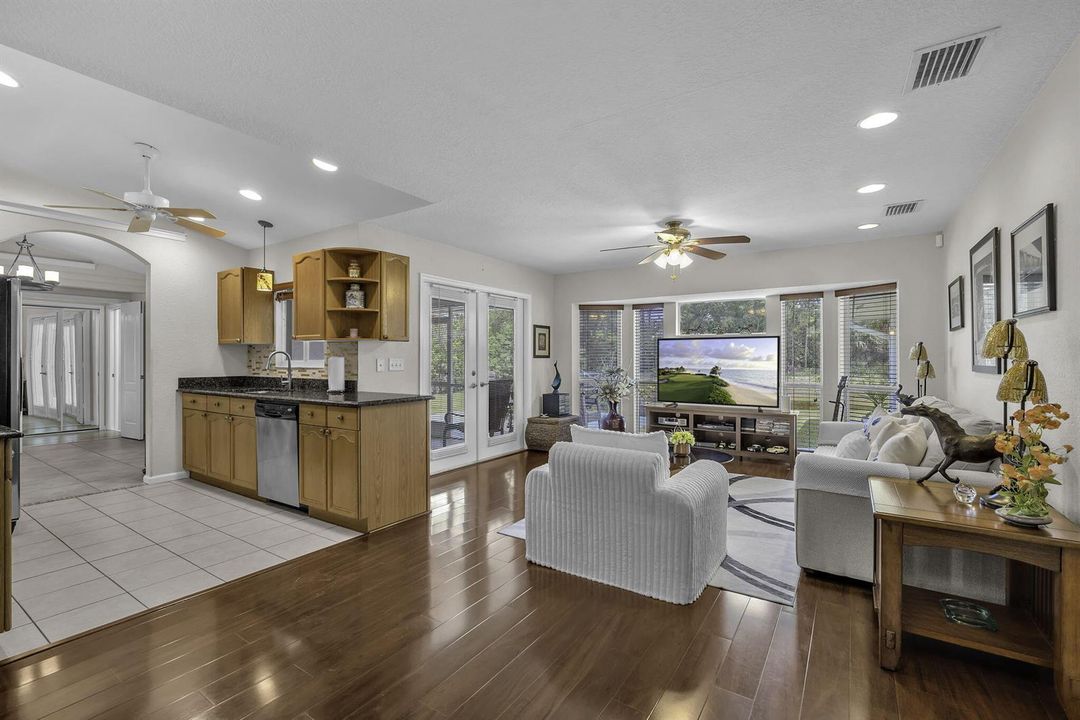 7-51-web-or-mls-dsc08705