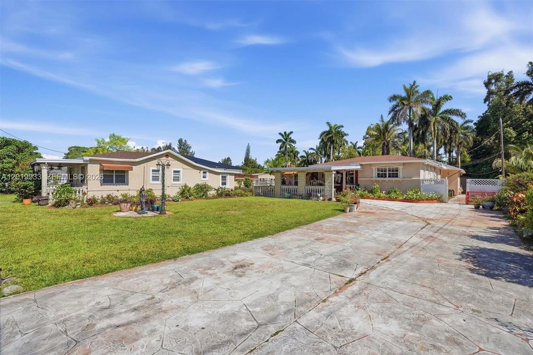 For Sale: $1,367,000 (7 beds, 5 baths, 3684 Square Feet)