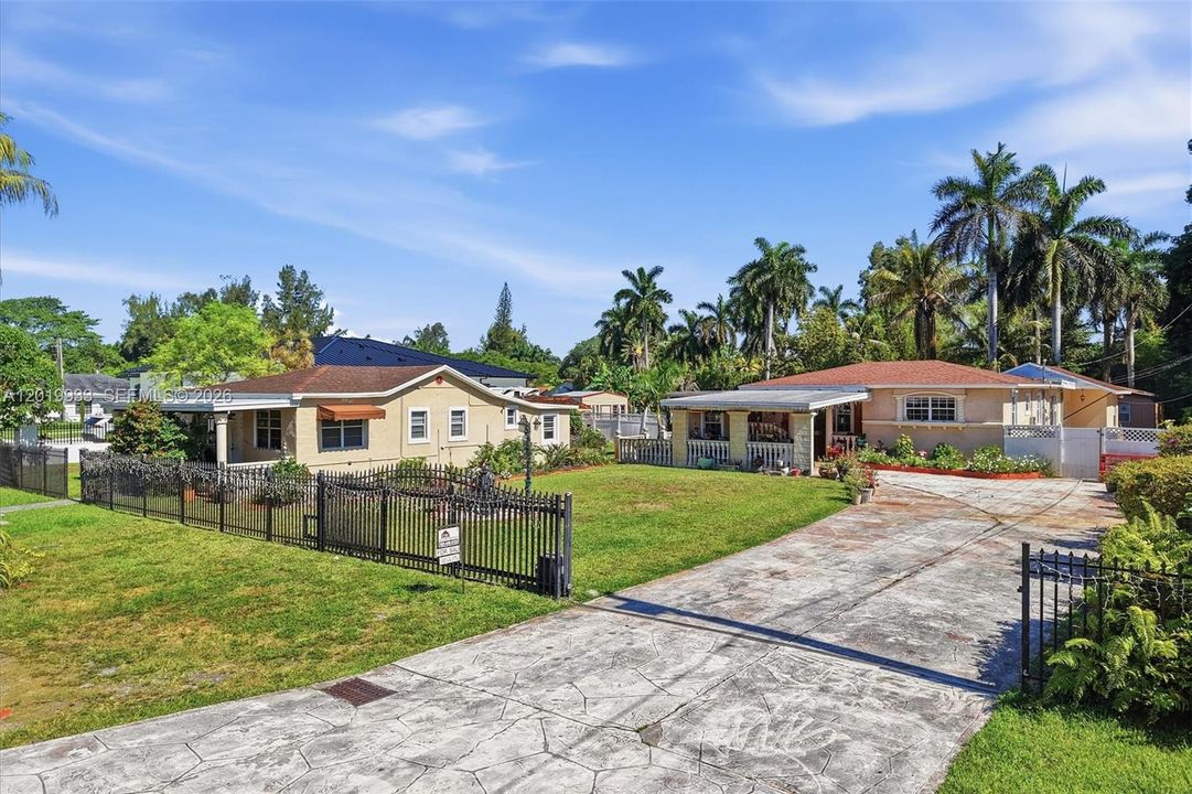 For Sale: $1,367,000 (7 beds, 5 baths, 3684 Square Feet)