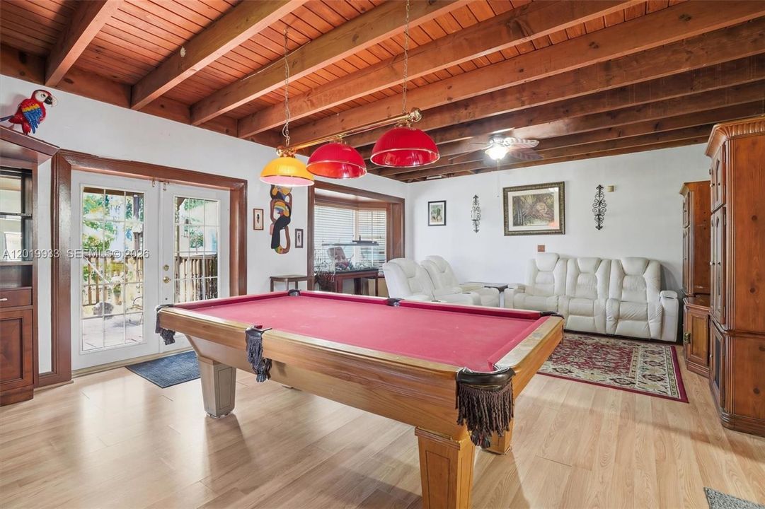 For Sale: $1,367,000 (7 beds, 5 baths, 3684 Square Feet)