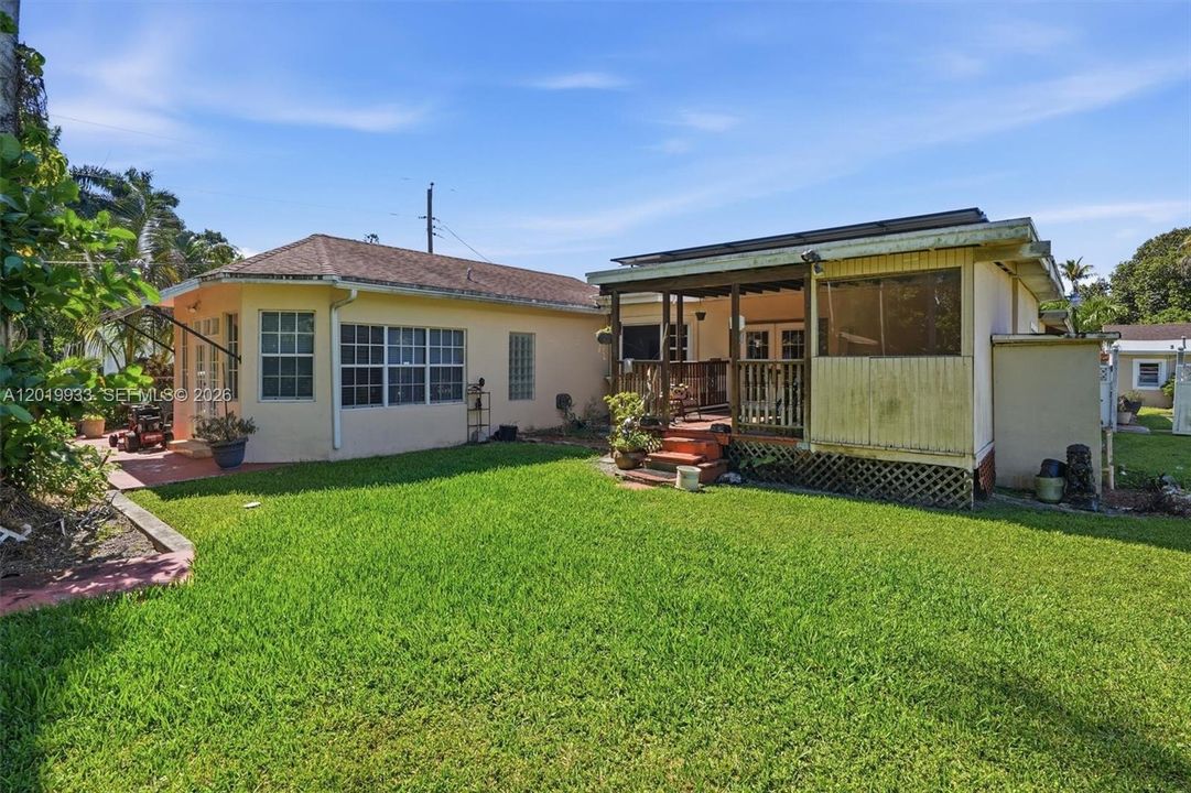 For Sale: $1,367,000 (7 beds, 5 baths, 3684 Square Feet)