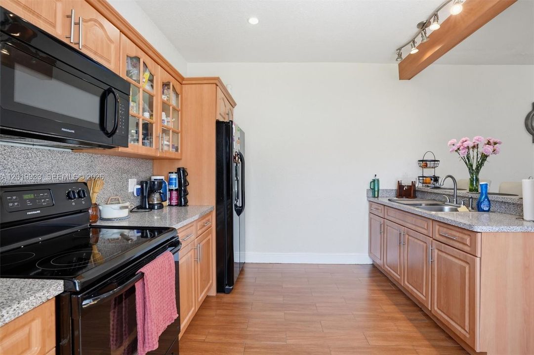 For Sale: $1,367,000 (7 beds, 5 baths, 3684 Square Feet)