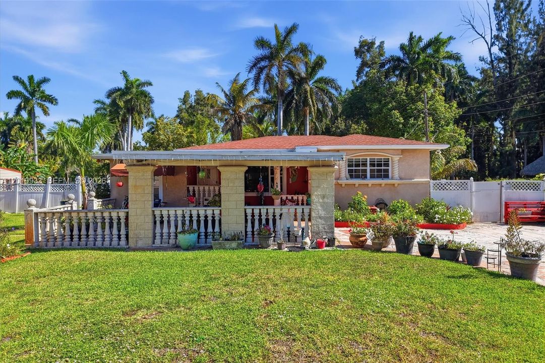 For Sale: $1,367,000 (7 beds, 5 baths, 3684 Square Feet)