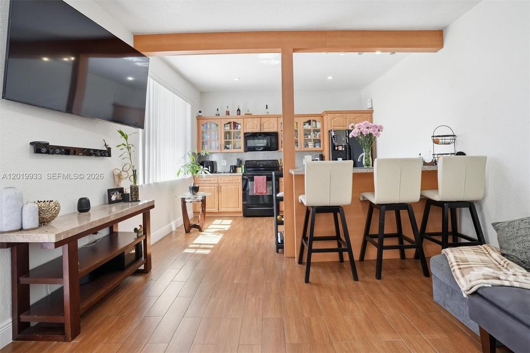 For Sale: $1,367,000 (7 beds, 5 baths, 3684 Square Feet)