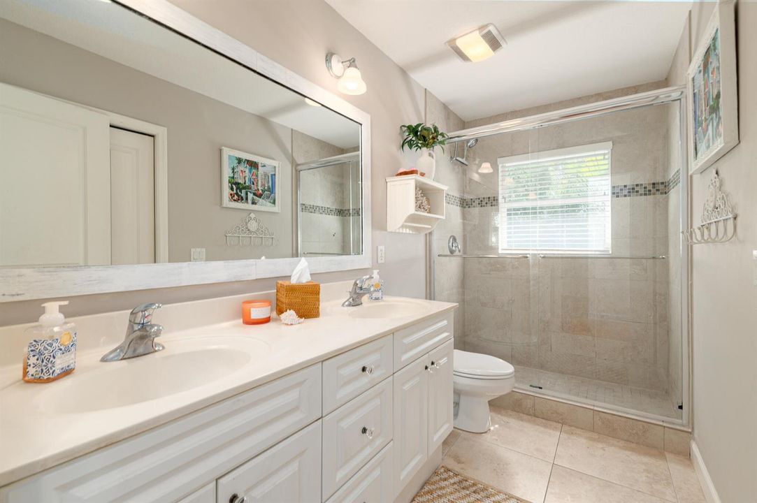 3842 SW Saint Lucie Ln, Palm City, FL 34