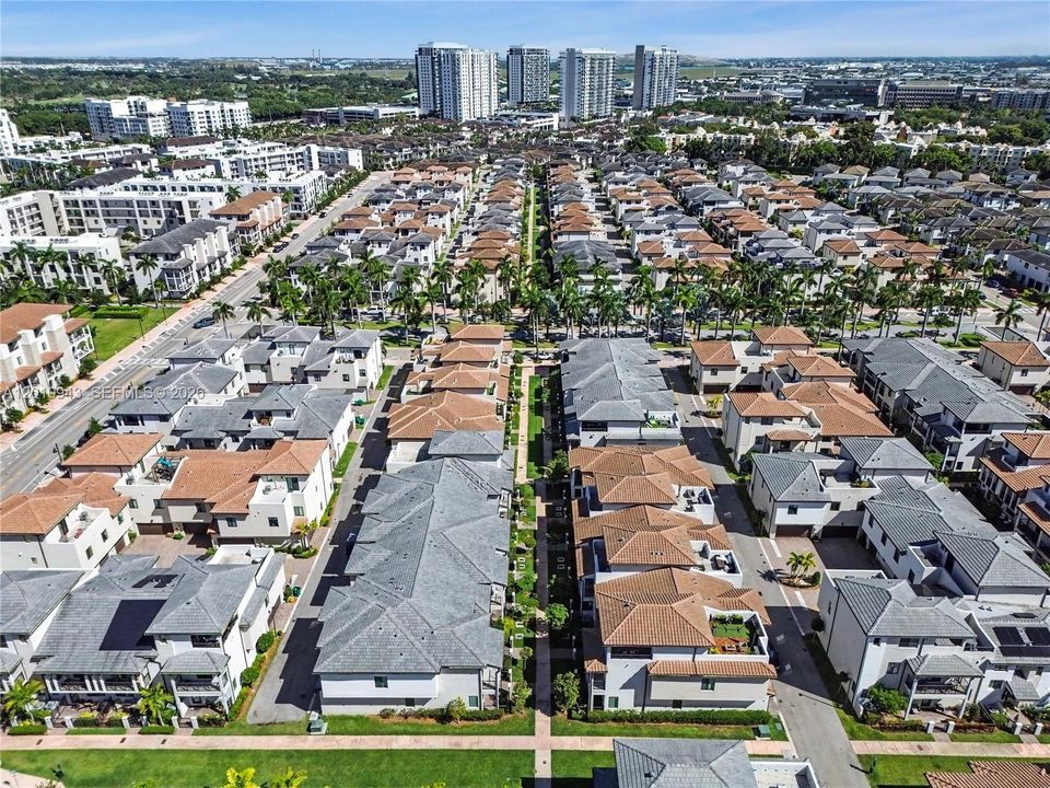 Active With Contract: $4,100 (3 beds, 2 baths, 1424 Square Feet)