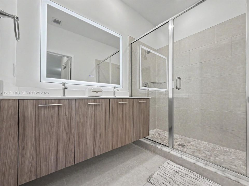 Active With Contract: $4,100 (3 beds, 2 baths, 1424 Square Feet)