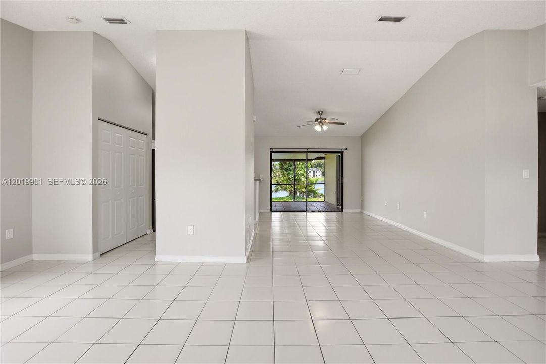 Active With Contract: $529,900 (2 beds, 2 baths, 1357 Square Feet)