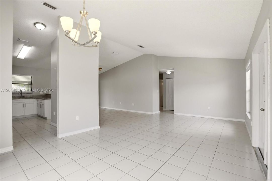 Active With Contract: $529,900 (2 beds, 2 baths, 1357 Square Feet)