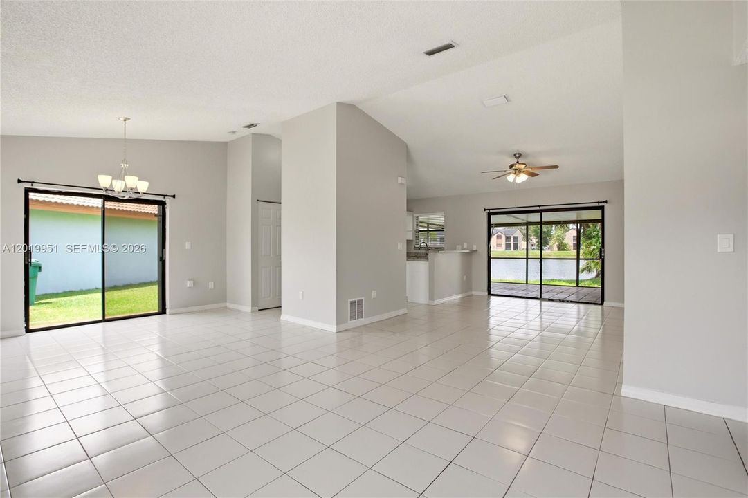 Active With Contract: $529,900 (2 beds, 2 baths, 1357 Square Feet)
