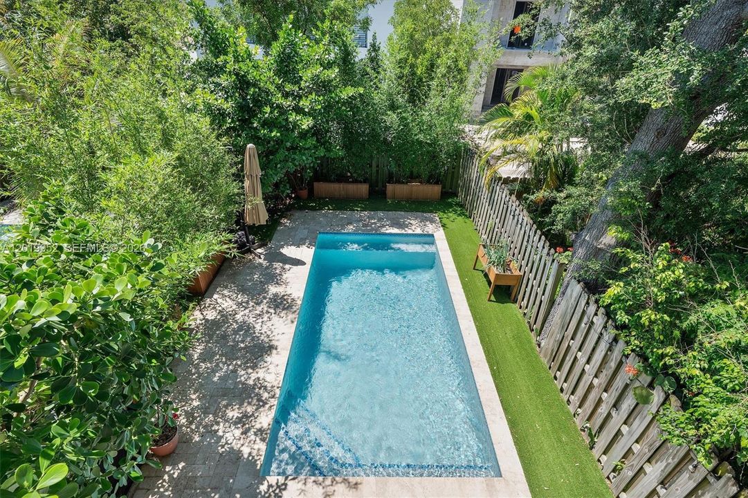 For Sale: $1,499,000 (3 beds, 2 baths, 2210 Square Feet)