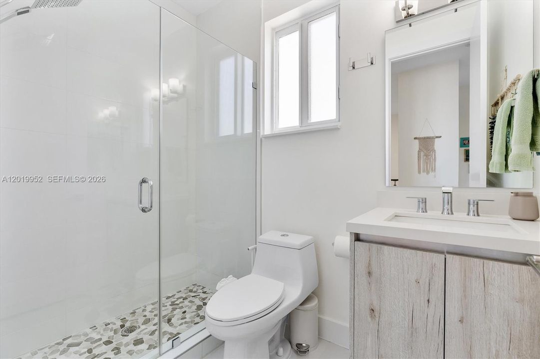 For Sale: $1,499,000 (3 beds, 2 baths, 2210 Square Feet)